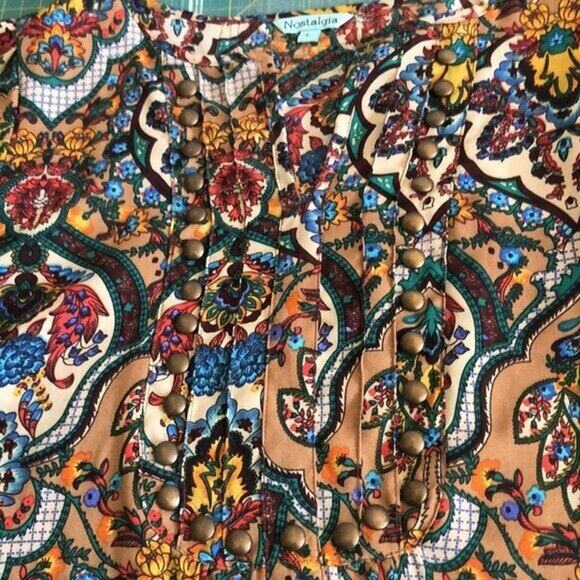 Nostalgia Bohemian Floral Blouse Large V-Neck Studs Short Sleeves Pull Over - Picture 6 of 9